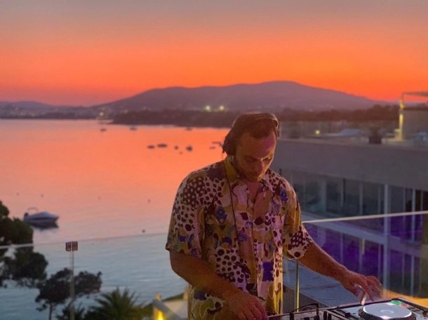 Wille Graff ME Hotel Sunset