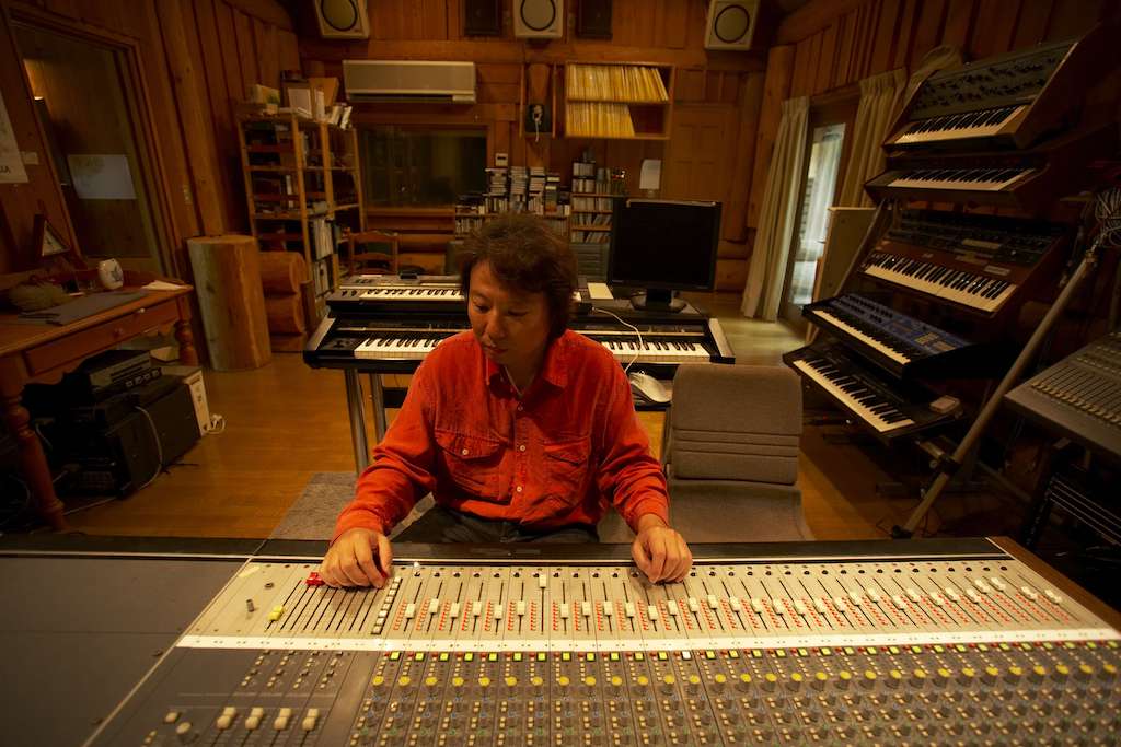 Takashi Kokubo In The Studio
