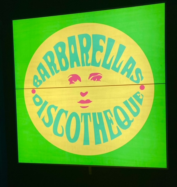 BARBARELLAS image0-2