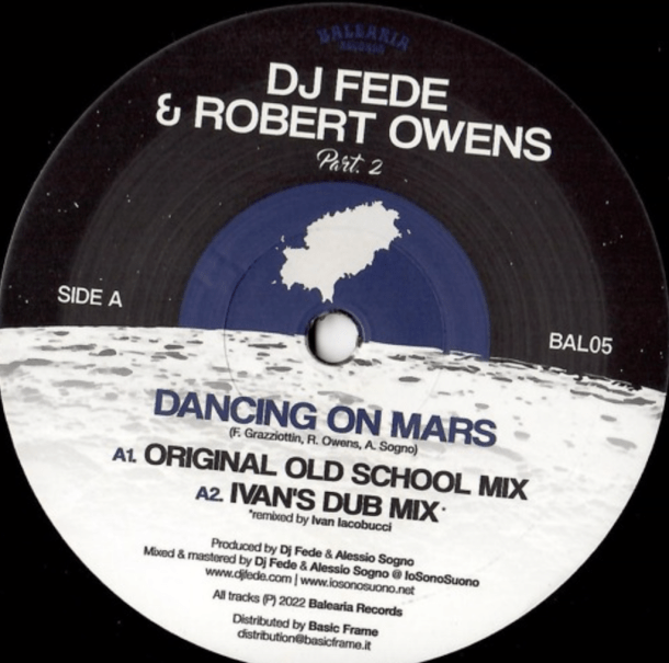 DJ FEDE dancing on mars